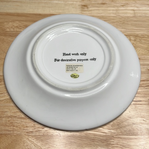 Set of 2 CHRISTMAS THEME Holiday Plates ANGEL And SANTA - Picture 4 of 12